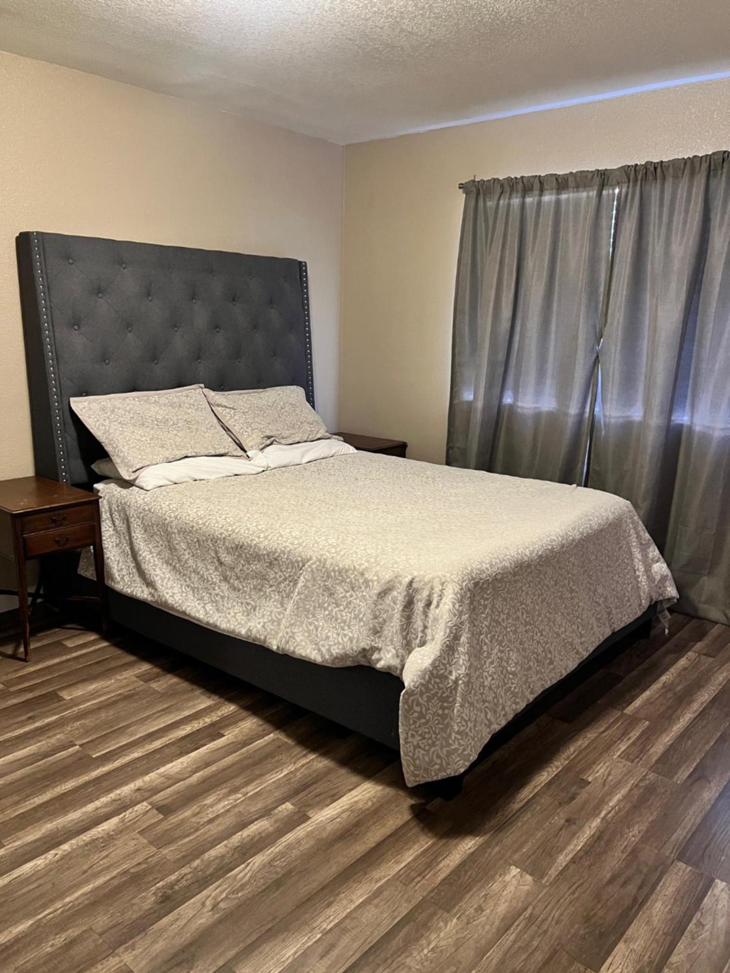 Quiet 1Bed,1Bath Condo With Free Parking เฟรสโน ภายนอก รูปภาพ